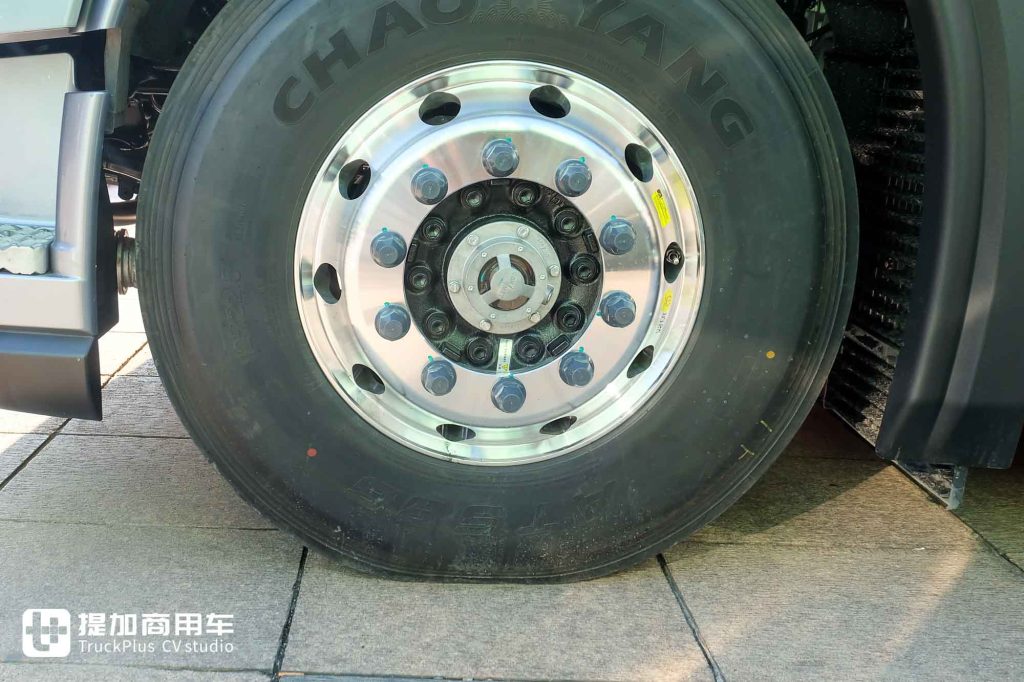 续航超2000KM的新能源重卡?远程星瀚H 2000度电液态新能源4×2牵引车来袭!