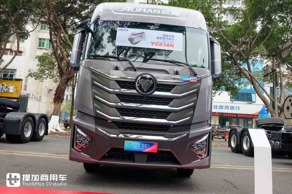 玉柴的燃气机也这么给力？乘龙、欧曼等品牌都在用，带你看玉柴年会上的燃气重卡阵容！