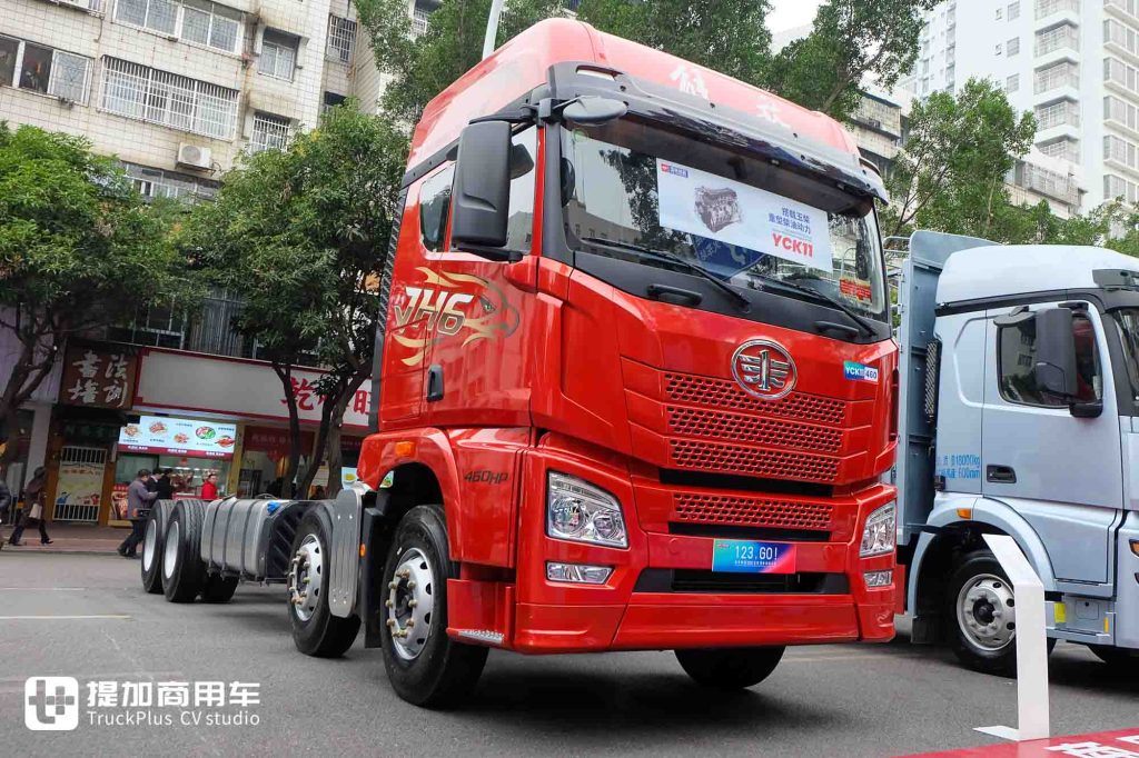 柴油动力扎实，飞轮增程动力更抢眼！玉柴2026合作伙伴大会现场还有哪些重卡车型？
