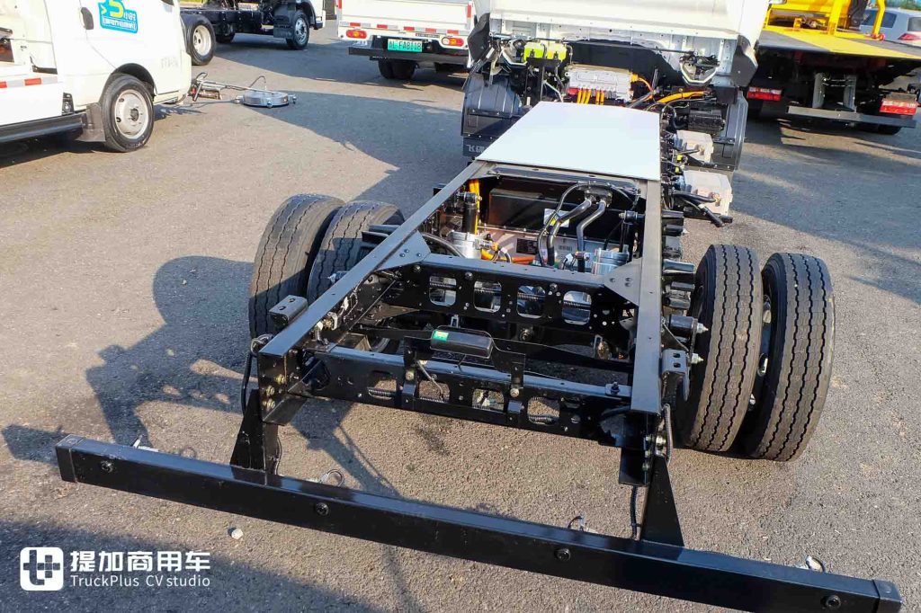 配140度宁德时代电池，跨城运输神器？飞碟EW7纯电动轻卡实拍