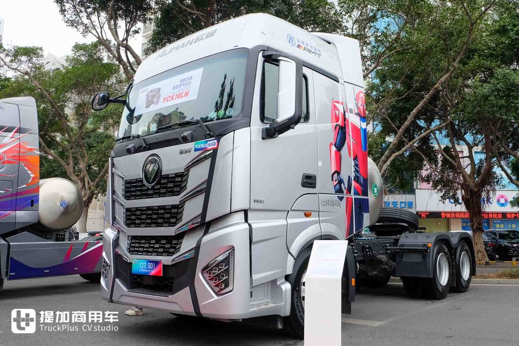 玉柴的燃气机也这么给力？乘龙、欧曼等品牌都在用，带你看玉柴年会上的燃气重卡阵容！