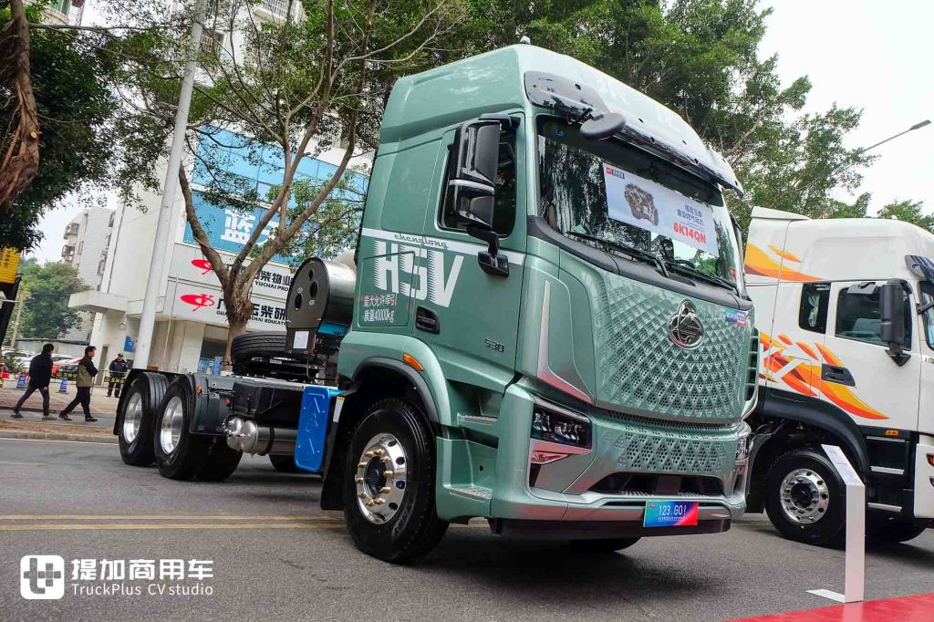 玉柴的燃气机也这么给力？乘龙、欧曼等品牌都在用，带你看玉柴年会上的燃气重卡阵容！
