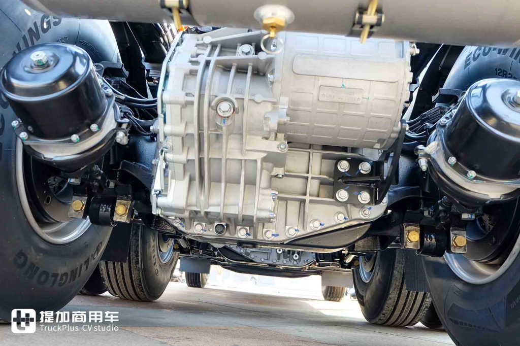 纯电平台+480KM续航，专为资源运输打造！北京重卡蓝梦7纯电动牵引车实力几何？