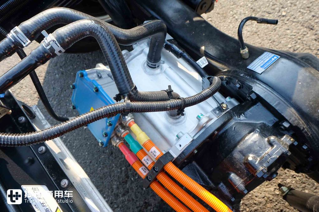 配140度宁德时代电池，跨城运输神器？飞碟EW7纯电动轻卡实拍
