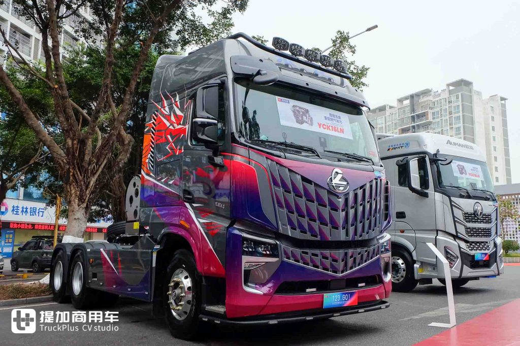 玉柴的燃气机也这么给力？乘龙、欧曼等品牌都在用，带你看玉柴年会上的燃气重卡阵容！