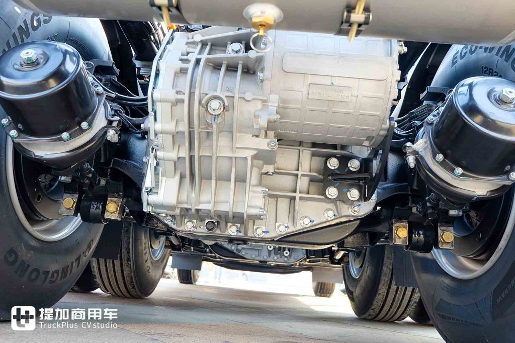 纯电平台+480KM续航，专为资源运输打造！北京重卡蓝梦7纯电动牵引车实力几何？