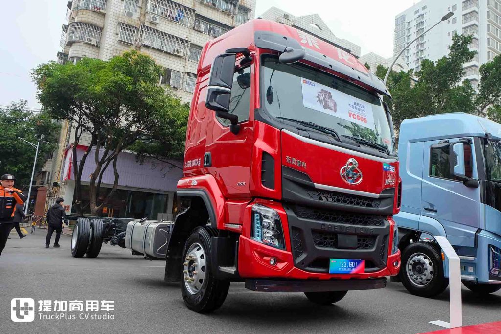 柴油动力扎实，飞轮增程动力更抢眼！玉柴2026合作伙伴大会现场还有哪些重卡车型？