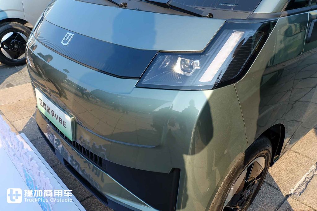 超充长续航，能拉多赚的超能Van？远程星享V8E明窗版实拍评测