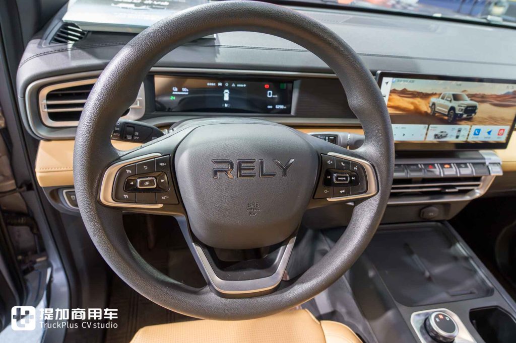 能拉重活、能跑烂路，还有超大功率外放电？奇瑞商用车威麟R08 EV纯电皮卡实拍