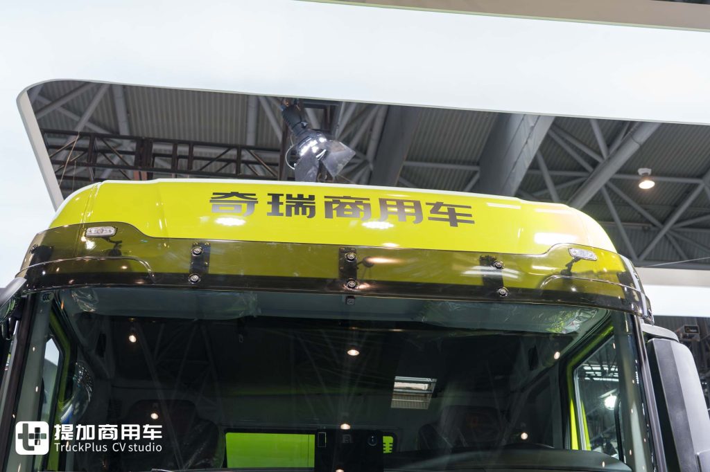 首创云途增程技术,续航高达1400公里?联合重卡云凤凰增程混动牵引车实拍评测