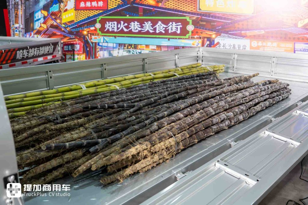 3米8货箱+410km续航+2C快充：菱势黄金大卡欲开启新能源小卡“全能时代”？