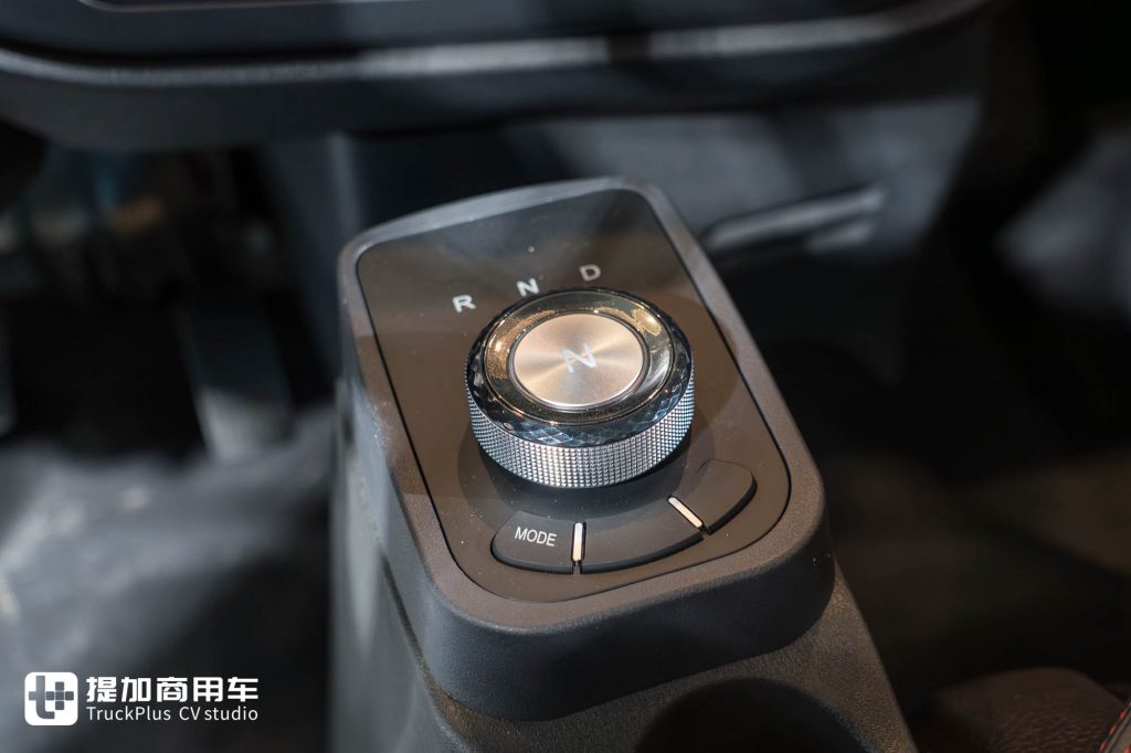 82度电+320km真续航！江淮恺达EX6小卡凭实力定义“多拉快跑”