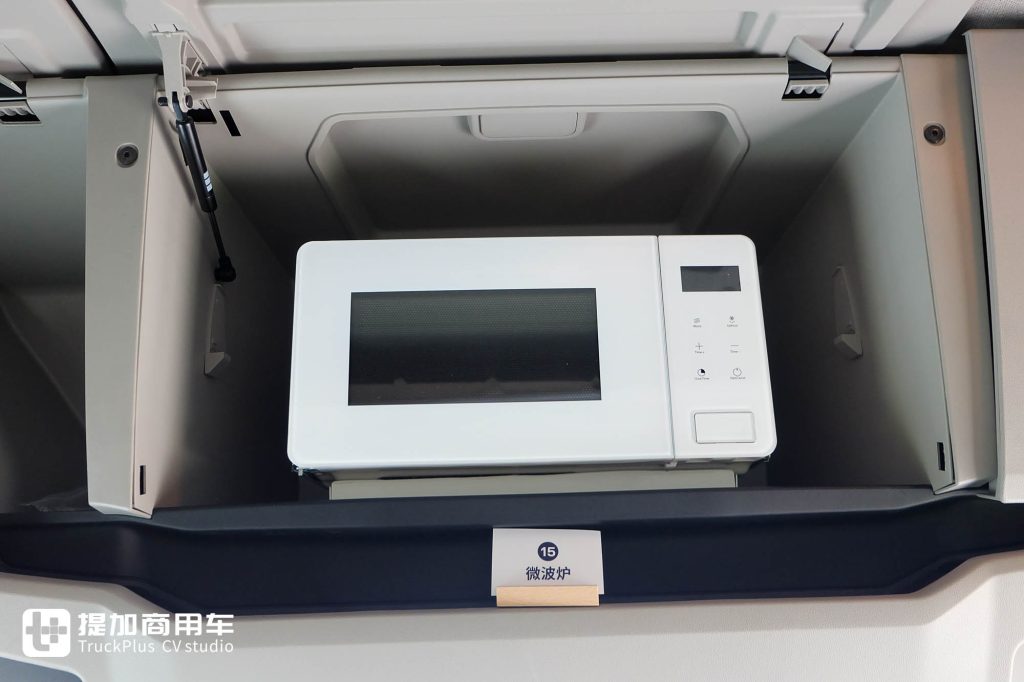 跨境运输“定心丸”！极寒定制+全球服务，斯堪尼亚跨境定制版牵引车深度解析