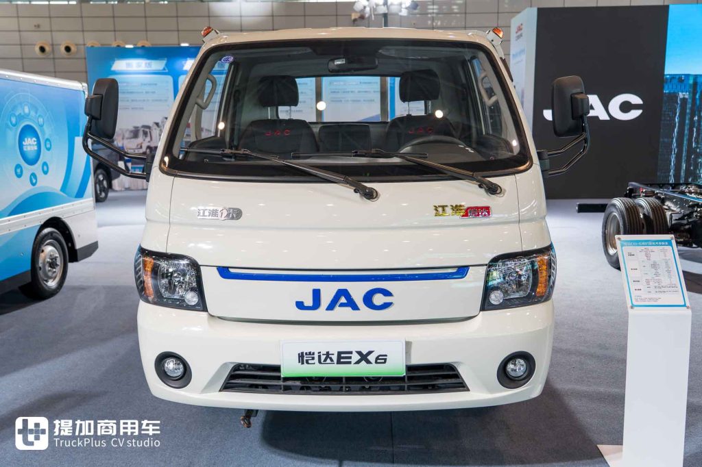 82度电+320km真续航！江淮恺达EX6小卡凭实力定义“多拉快跑”
