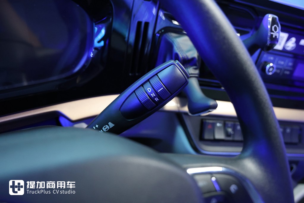 近千匹马力、每公里低至1度电!乘龙翼威5超能版深度解析 - 第13张 - 提加商用车网 近千匹马力、每公里低至1度电!乘龙翼威5超能版深度解析