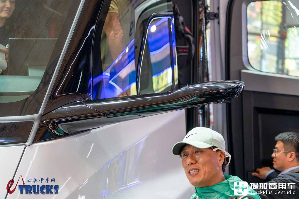 2026IAA：地球上最先进的电动重卡？实则有不少妥协！特斯拉Semi深度实拍评测