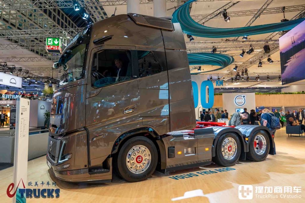 2026IAA：欧卡马力王驾到！当780匹遇上低风阻，沃尔沃FH 16 Aero旗舰牵引车深度实拍评测