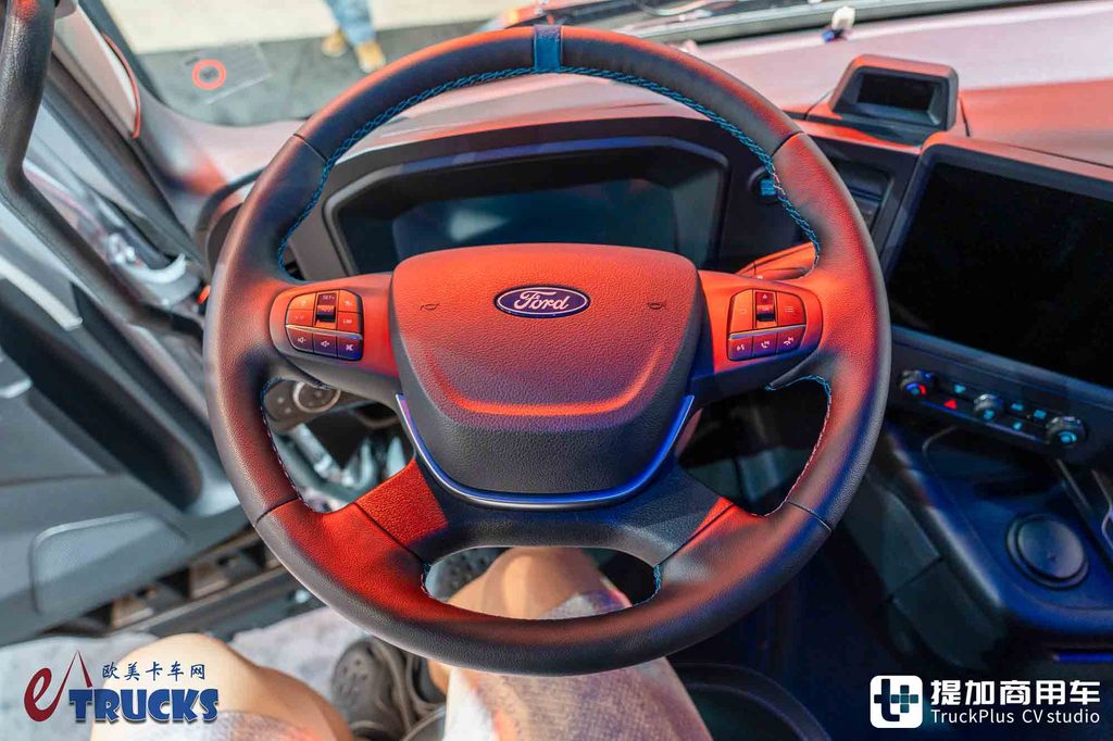 2026IAA：欧卡七雄我第八！欧洲最便宜的新卡车？福特F-MAX深度实拍评测