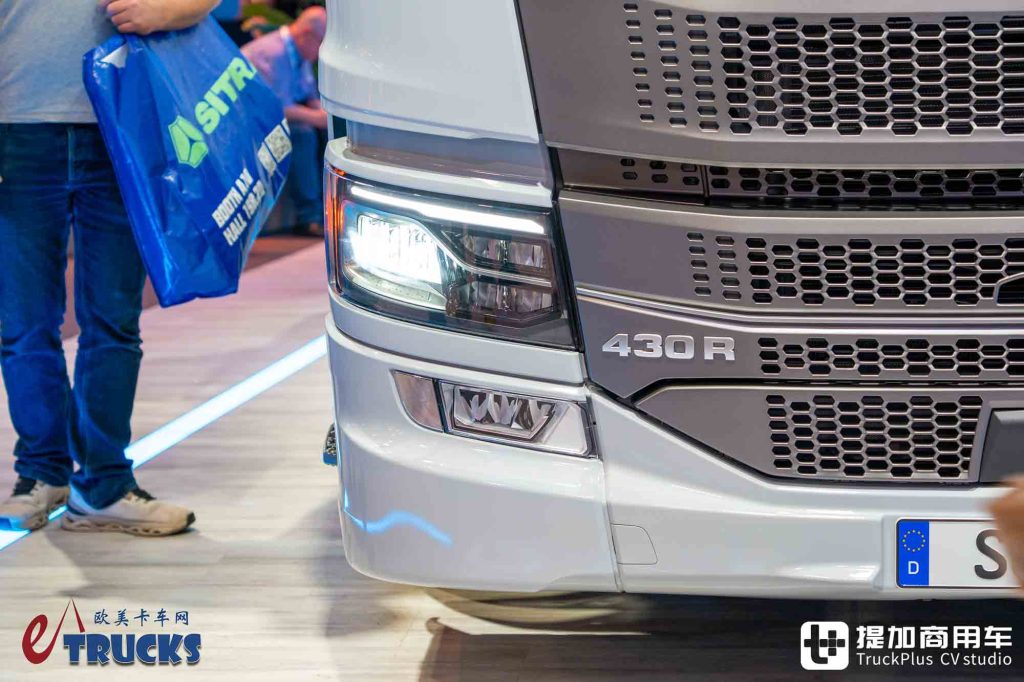 2026IAA：全新前脸、隐藏门把手，还有电子后视镜？斯堪尼亚新款Dynamic 430 R牵引车深度实拍评测