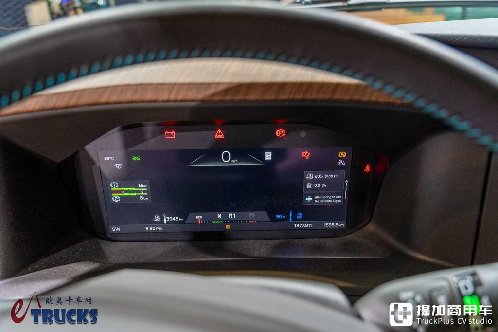 2026IAA：房车级超大生活舱，欧洲血统的美国卡车？沃尔沃VNL长头卡车深度实拍评测