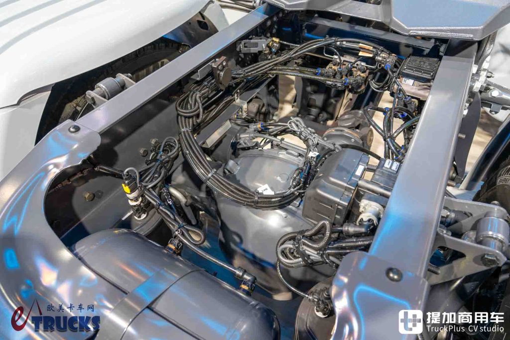 2026IAA：全新前脸、隐藏门把手，还有电子后视镜？斯堪尼亚新款Dynamic 430 R牵引车深度实拍评测