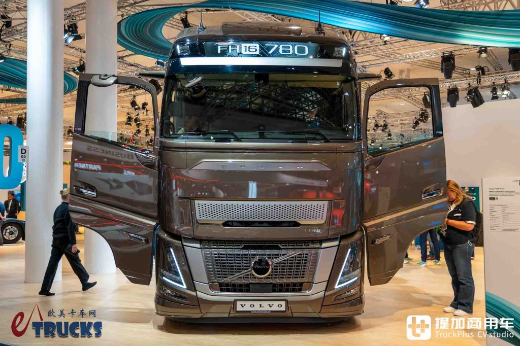 2026IAA：欧卡马力王驾到！当780匹遇上低风阻，沃尔沃FH 16 Aero旗舰牵引车深度实拍评测