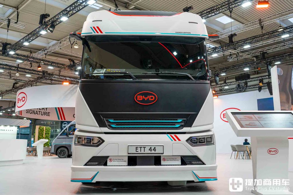 2026IAA：千匹电驱+兆瓦超充，还有五星安全！比亚迪 ETT 44纯电动牵引车全球首发全解析
