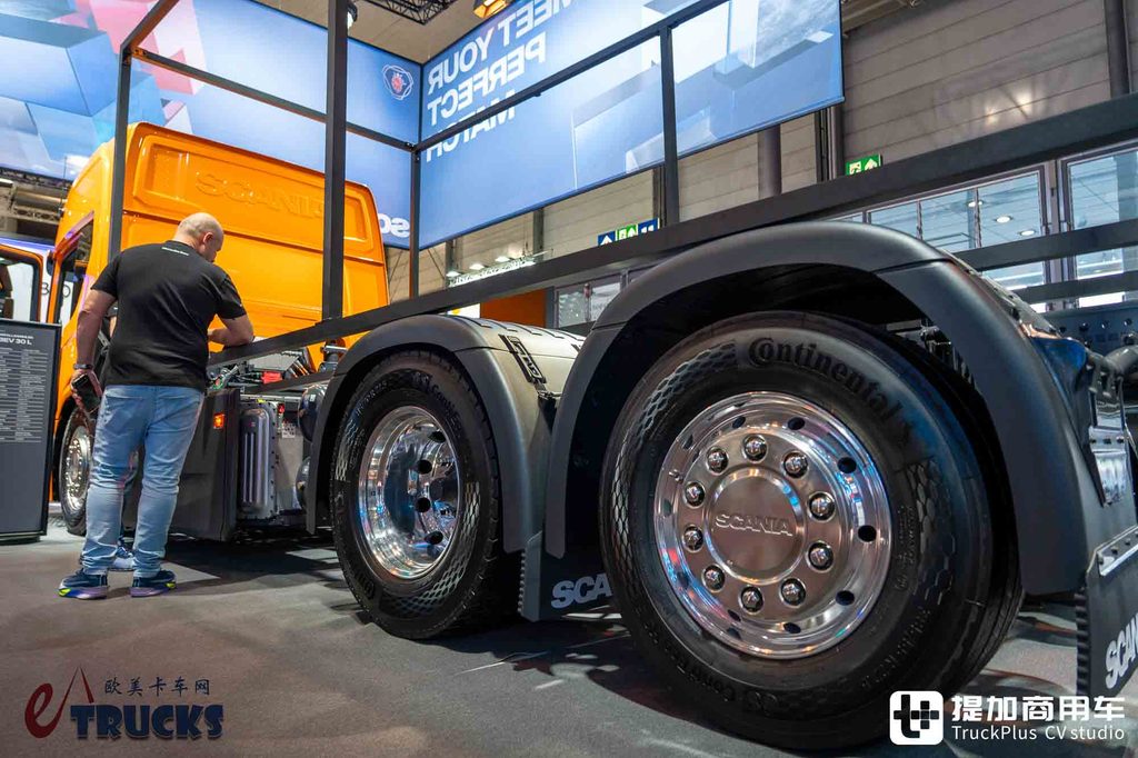 2026IAA：熟悉的斯堪尼亚，不一样的“低姿态”：30 L纯电动低入口卡车深度实拍评测