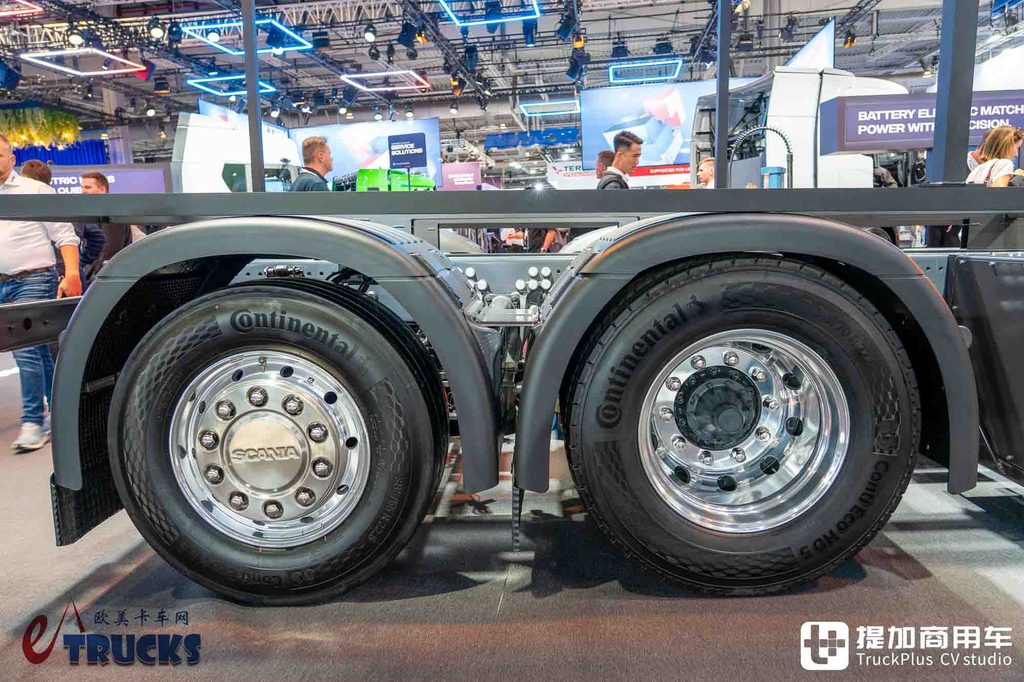 2026IAA：熟悉的斯堪尼亚，不一样的“低姿态”：30 L纯电动低入口卡车深度实拍评测