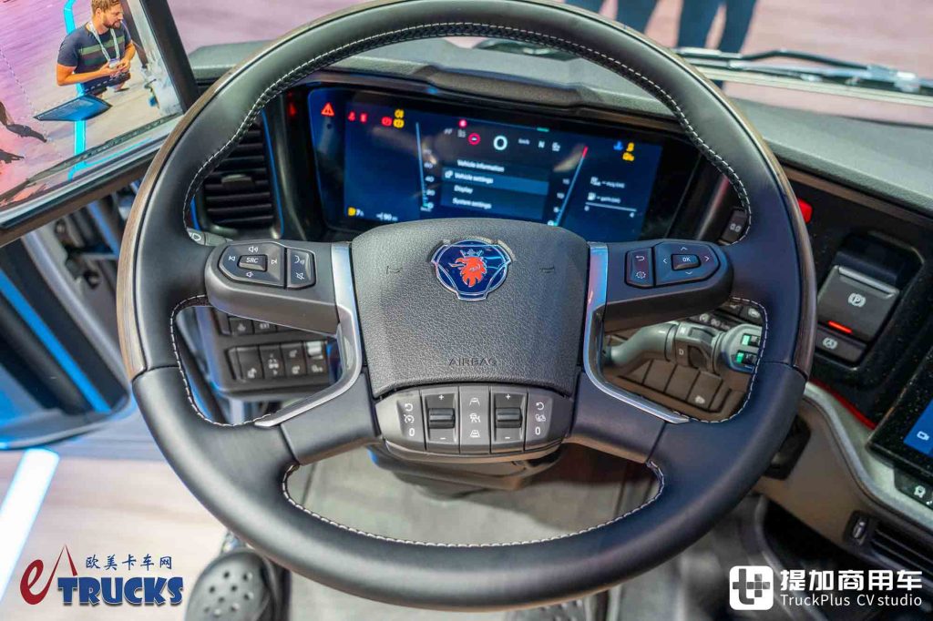2026IAA：全新前脸、隐藏门把手，还有电子后视镜？斯堪尼亚新款Dynamic 430 R牵引车深度实拍评测