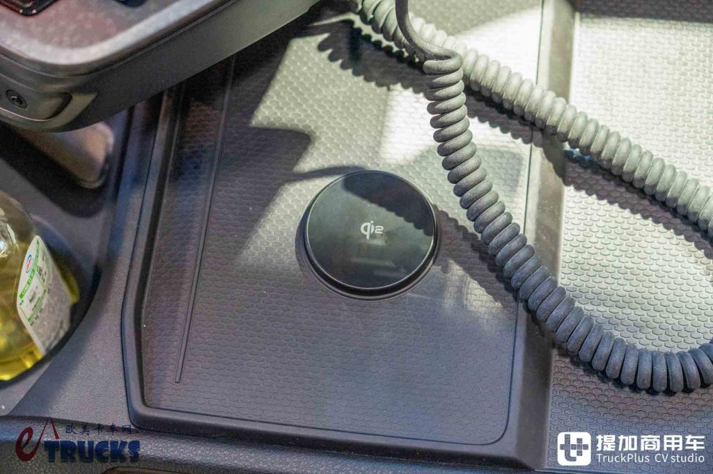 2026IAA：全新前脸、隐藏门把手，还有电子后视镜？斯堪尼亚新款Dynamic 430 R牵引车深度实拍评测