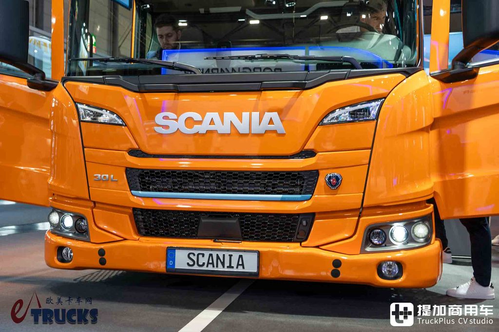 2026IAA：熟悉的斯堪尼亚，不一样的“低姿态”：30 L纯电动低入口卡车深度实拍评测