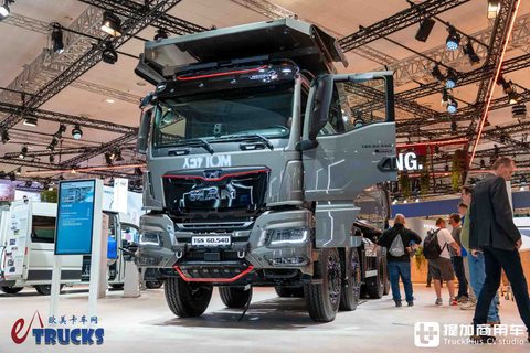 2026IAA：总重可达60吨！黑红定制套件加身，曼恩TGS 60.540矿用自卸车深度实拍评测