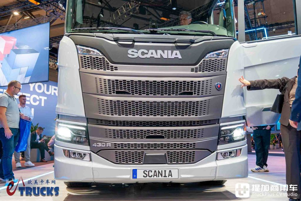 2026IAA：全新前脸、隐藏门把手，还有电子后视镜？斯堪尼亚新款Dynamic 430 R牵引车深度实拍评测