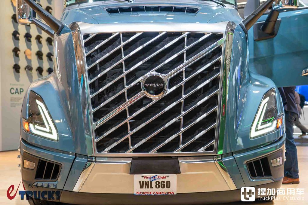 2026IAA：房车级超大生活舱，欧洲血统的美国卡车？沃尔沃VNL长头卡车深度实拍评测