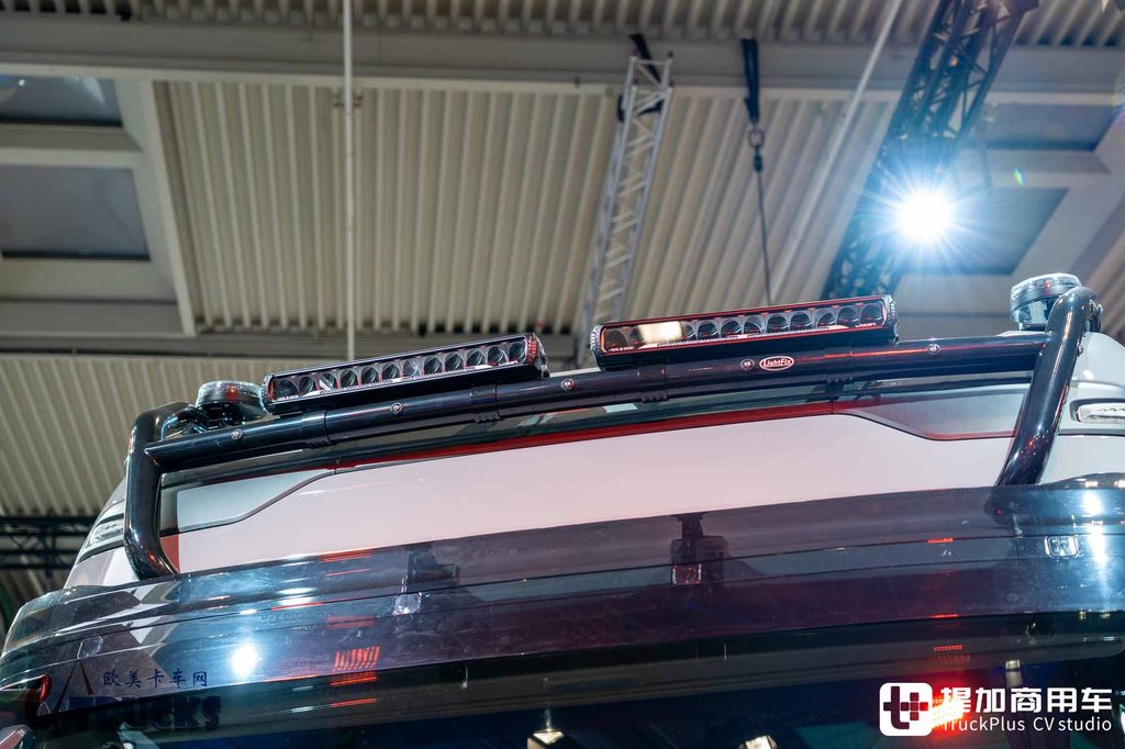 2026IAA：欧卡七雄我第八！欧洲最便宜的新卡车？福特F-MAX深度实拍评测