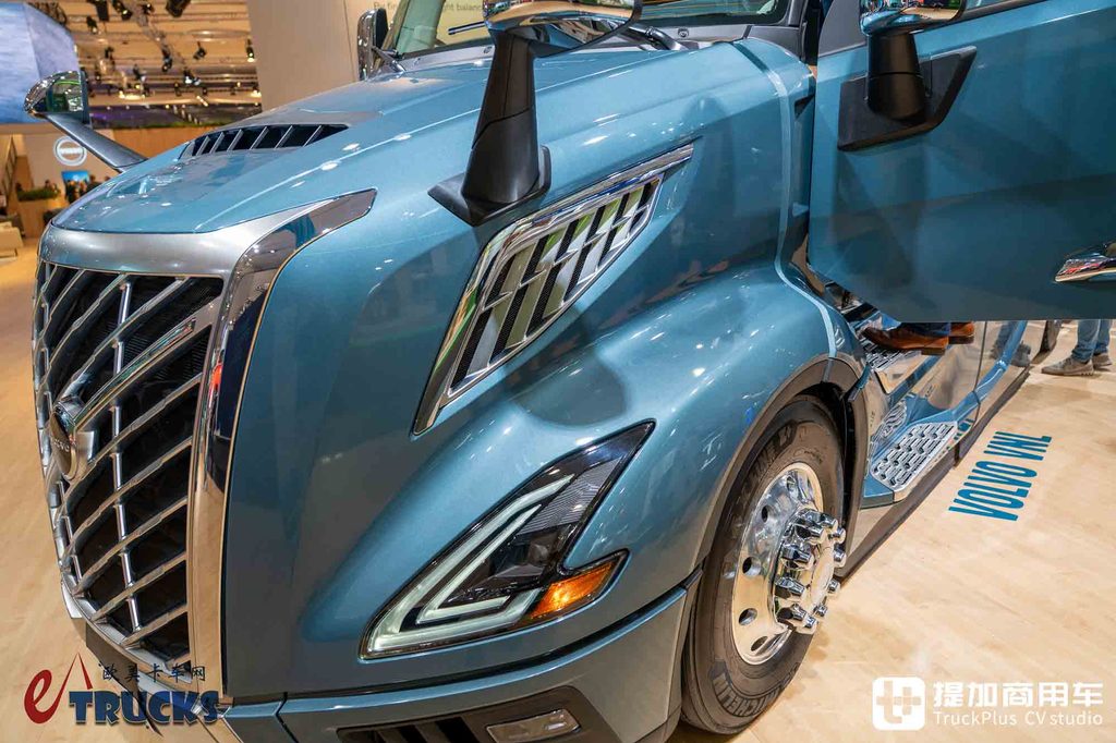 2026IAA：房车级超大生活舱，欧洲血统的美国卡车？沃尔沃VNL长头卡车深度实拍评测