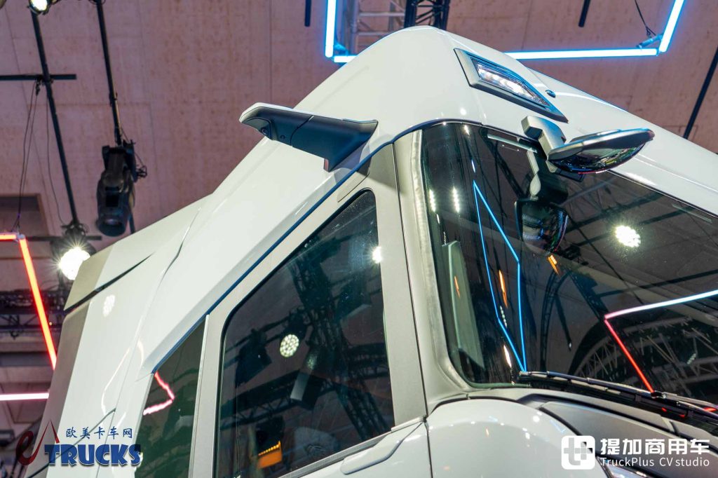 2026IAA：全新前脸、隐藏门把手，还有电子后视镜？斯堪尼亚新款Dynamic 430 R牵引车深度实拍评测