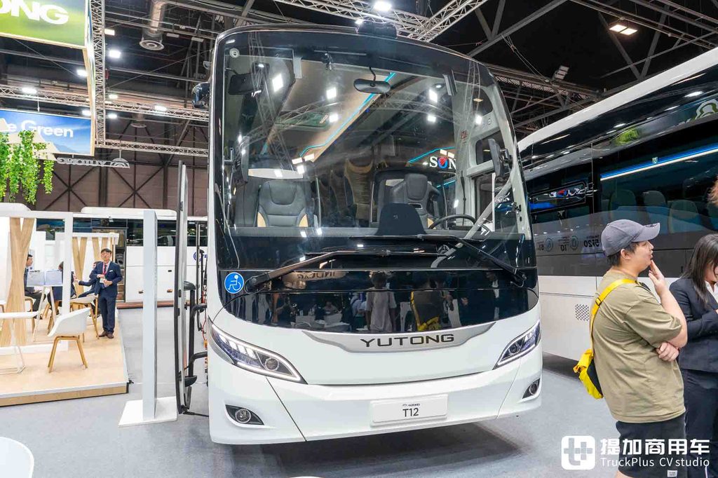海格、宇通、比亚迪、远程同台亮相,从“参与者”到“定义者”:FIAA 2026马德里客车展上的中国军团