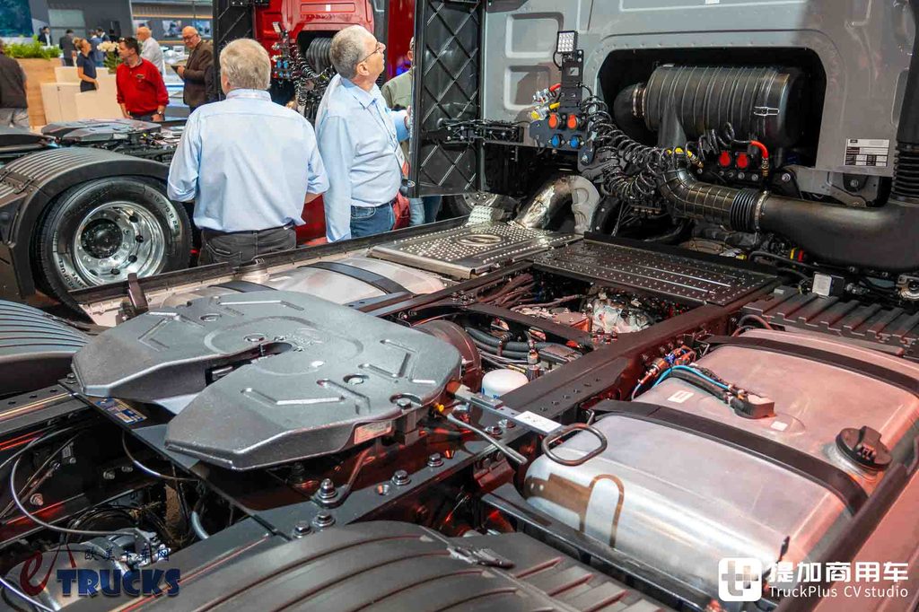 2026IAA：欧卡七雄我第八！欧洲最便宜的新卡车？福特F-MAX深度实拍评测