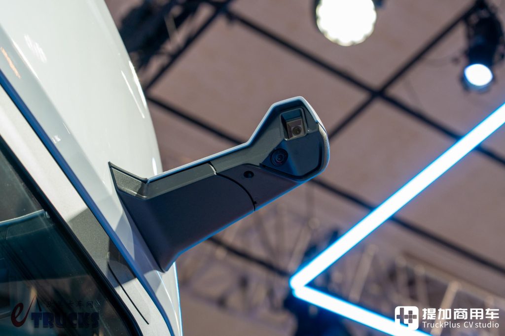 2026IAA：全新前脸、隐藏门把手，还有电子后视镜？斯堪尼亚新款Dynamic 430 R牵引车深度实拍评测