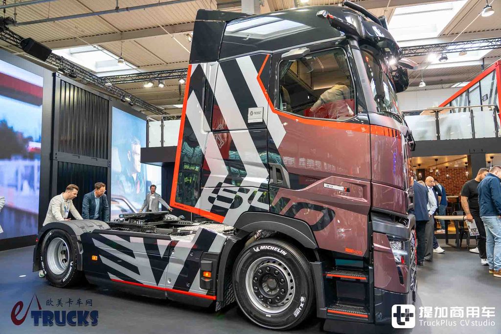 2026IAA：全球限量30台！法式浪漫拉满？雷诺T-High终极版深度实拍评测