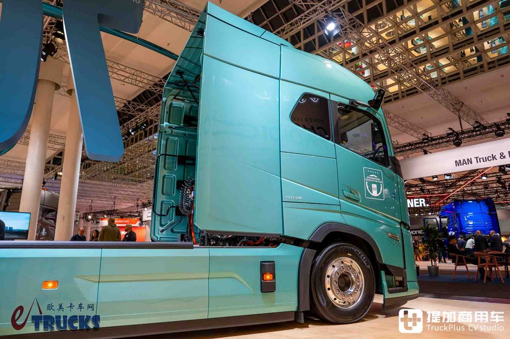 2026IAA：三星电池独苗，续航700公里？沃尔沃FH Aero长续航版电动重卡深度实拍评测